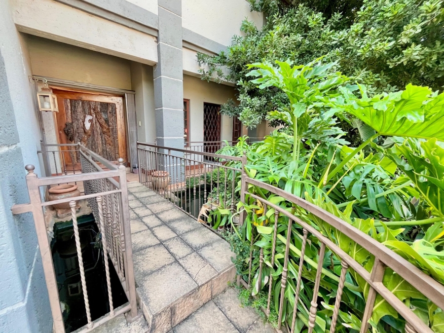 3 Bedroom Property for Sale in Safari Gardens North West